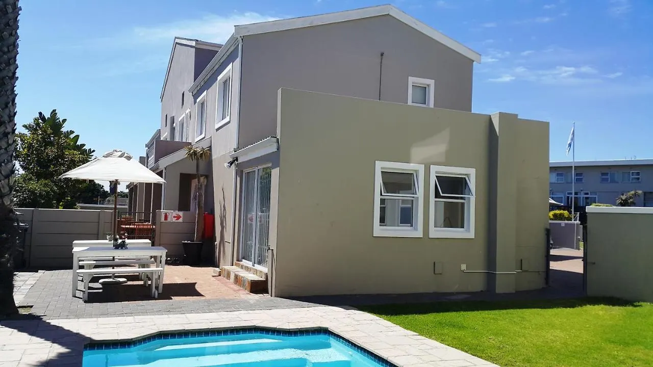 Ocean Shores Bloubergstrand